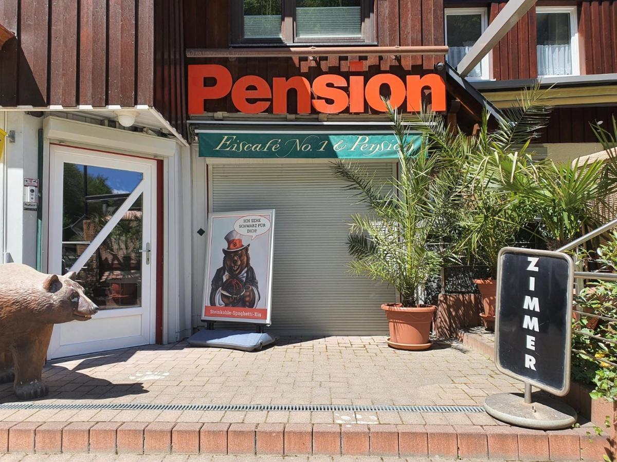 Numero1-Pension Und Cafe 뤼벨란트 외부 사진
